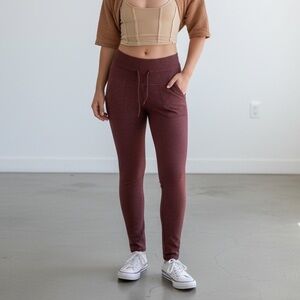 Women's maroon leggings